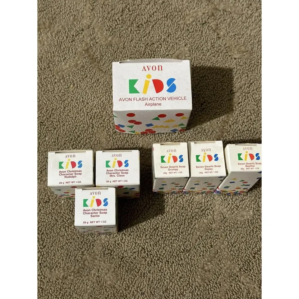 set of 6 avon soap rainbow set disney Dwarf‎ Mrs Clauss Santa Rudolph + Airplane